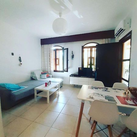 Το Σπίτι Με Το Πηγάδι - Wellcottage Thassos Скала-Каллирахис Экстерьер фото